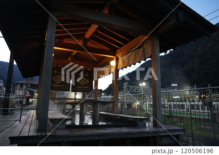 富山 トロッコ電車 合掌造り 富山 トロッコ電車 合掌造り 120506196