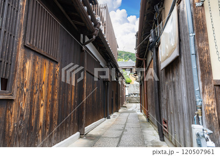 京都市祇園の街並み 京都市祇園の街並み 120507961