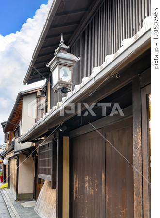 京都市祇園の街並み 京都市祇園の街並み 120507965