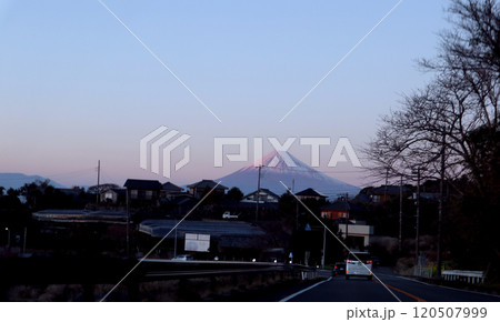 夕方の富士山 夕方の富士山 120507999
