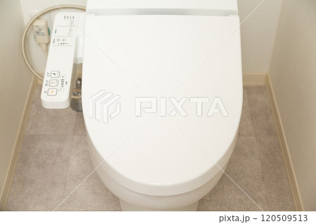 洋式の水洗トイレ 洋式の水洗トイレ 120509513