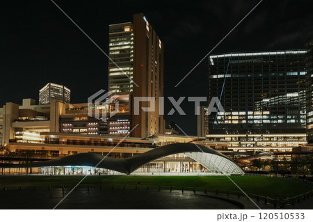 JR大阪駅北側再開発エリア(グランフロント大阪・グラングリーン大阪) JR大阪駅北側再開発エリア(グランフロント大阪・グラングリーン大阪) 120510533