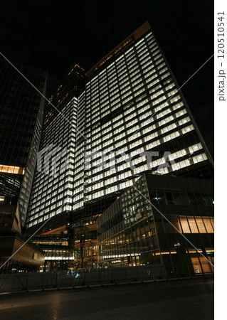 JR大阪駅北側再開発エリア（グランフロント大阪・グラングリーン大阪） 120510541