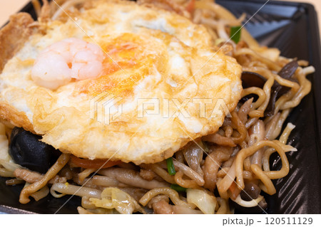 おいしい目玉焼きのせ焼きそば おいしい目玉焼きのせ焼きそば 120511129
