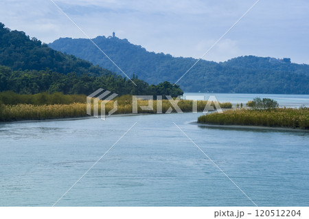 台湾・日月潭 秋の静かな水辺の風景 / Sun Moon Lake, Taiwan 台湾・日月潭 秋の静かな水辺の風景 / Sun Moon Lake, Taiwan 120512204