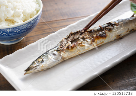 サンマの塩焼き サンマの塩焼き 120515738