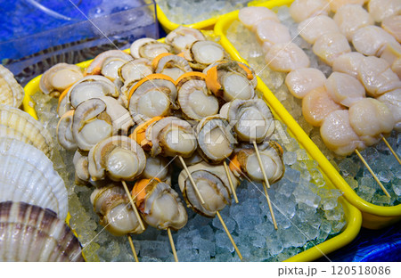 Scallop meat on skewers at japanese market, seafood 120518086