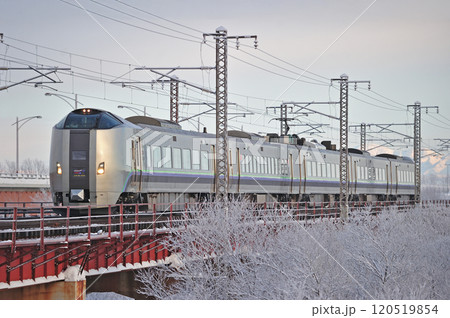 函館本線　幌向－上幌向　JR北海道　789系1000番台　HL-1002編成（札幌）　スーパーカムイ 120519854