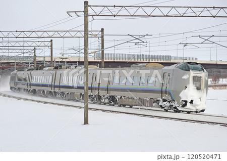函館本線 豊幌-江別 JR北海道 789系1000番台 HL-1002編成(札幌) スーパーカムイ 函館本線 豊幌-江別 JR北海道 789系1000番台 HL-1002編成(札幌) スーパーカムイ 120520471