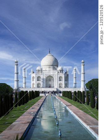 Travelling to wonders of the world place TAJMAHAL an Unesco world heritage site at Agra, Uttar Pradesh, India. 120520526
