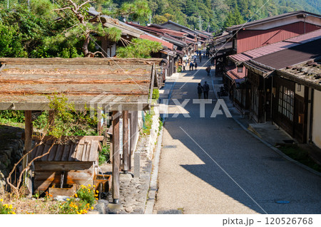 奈良井宿の家並み 奈良井宿の家並み 120526768