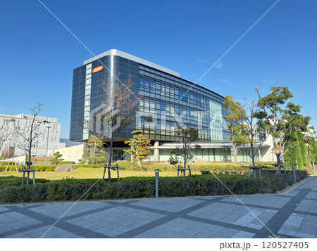 トーカロ株式会社本社ビル（神戸市中央区港島南町） 120527405