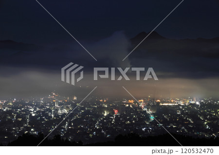 秩父雲海と夜景 120532470
