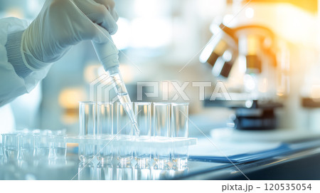 最新技術で満たされた洗練された先端科学研究室 120535054