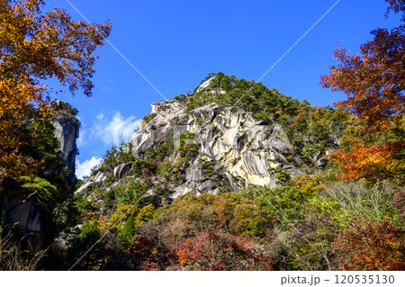 昇仙峡 仙娥滝 紅葉 山梨県 甲府市 観光 120535130
