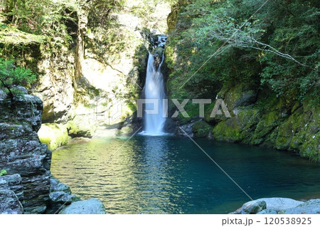 にこ淵  （仁淀ブルー） ／ 【高知県いの町】 120538925