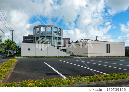 「時遊館COCCOはしむれ」こと　指宿市考古博物館（鹿児島県指宿市） 120539166