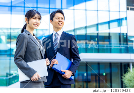 ビジネスチーム　男女撮影協力「LINK FOREST」 120539428