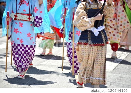 関東・小田原北条五代祭り(北條五代祭り)・戦国時代の武者行列、着物のお姫様・神奈川県小田原市(1) 120544193