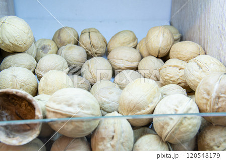 market walnut healthy food background diet brown closeup natural nutrition ingredient nutshell 120548179