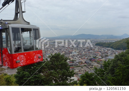 八幡山ロープウェーから眺める近江八幡の街並み 八幡山ロープウェーから眺める近江八幡の街並み 120561150