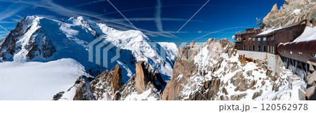 エギーユデュミディ展望台からの絶景　モンブラン　フランス　シャモニ 120562978