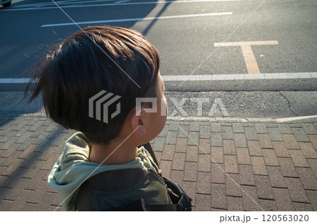 10 years old 120563020