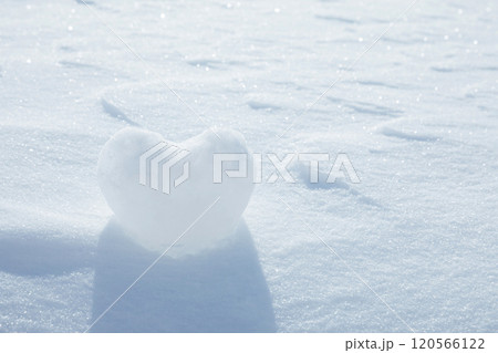 ハート型の雪 ハート型の雪 120566122