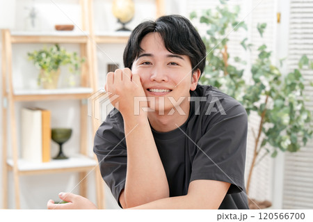 男性 カジュアル ポートレート 男性 カジュアル ポートレート 120566700