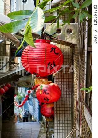 九份の街並み（台湾・新北市瑞芳区） 120568382