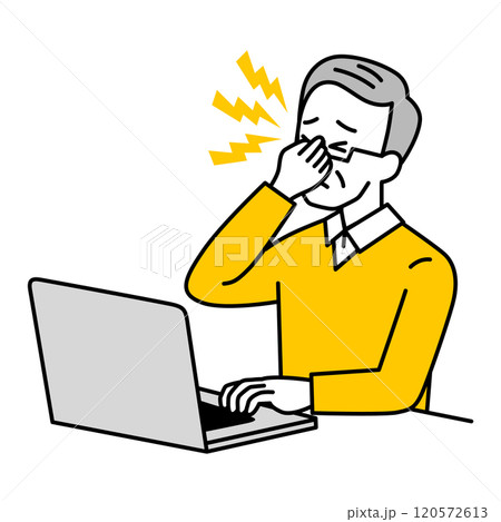 ノートパソコンでの仕事中に眼精疲労がつらい年配の男性 120572613