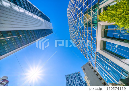 日本の東京都市景観 希望の光…。渋谷アクシュや渋谷クロスタワーなどを望む。新時代へ…=11月25日 日本の東京都市景観 希望の光…。渋谷アクシュや渋谷クロスタワーなどを望む。新時代へ…=11月25日 120574139