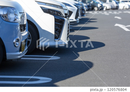 駐車場 パーキング 車 自動車 駐車場 パーキング 車 自動車 120576804