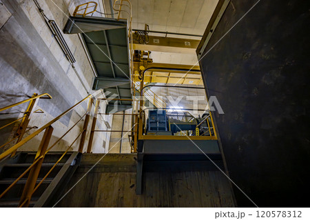 須磨ベルトコンベヤ　兵庫県神戸市 120578312