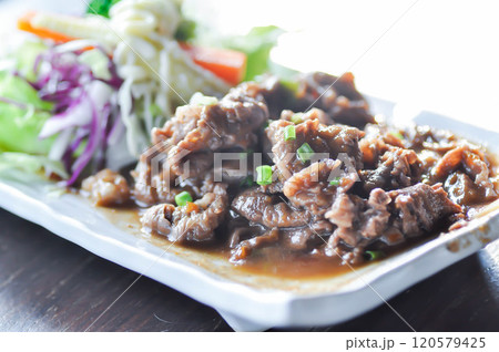 stir fried beef with vegetable stir fried beef with vegetable 120579425