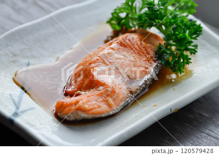 grilled salmon , salmon steak 120579428