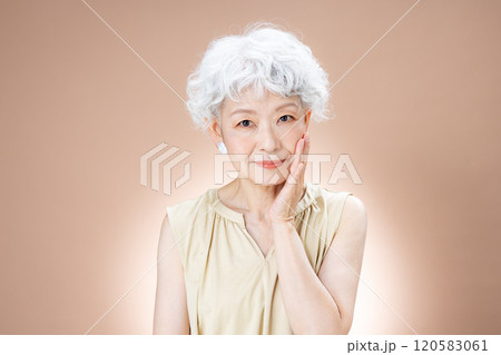 ビューティー 女性 シニア ビューティー 女性 シニア 120583061