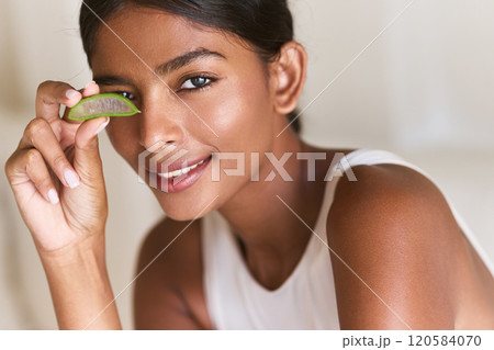 Natural Facial Care with Aloe Vera for Radiant and Glowing Skin Natural Facial Care with Aloe Vera for Radiant and Glowing Skin 120584070