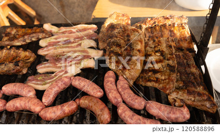 the meat is grilled 120588896