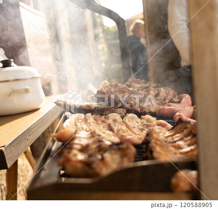 the meat is grilled 120588905