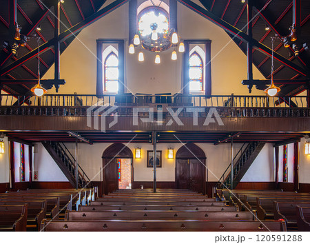 京都、同志社大学礼拝堂 120591288