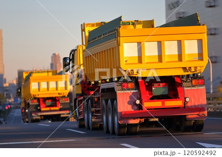 トレーラーダンプ　イメージ 120592492