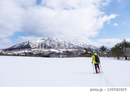 スノーシュートレッキングのイメージ 蒜山高原 スノーシュートレッキングのイメージ 蒜山高原 120592925