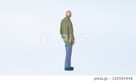上を見上げるシニア男性の後ろ姿の全身写真 120593448