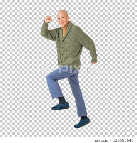 ジャンプするシニア男性　手作業で精密に切り抜いた背景透過全身写真PNG 120593640