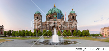 Dom Cathedral on Museum Island in Berlin at sunset Dom Cathedral on Museum Island in Berlin at sunset 120594317