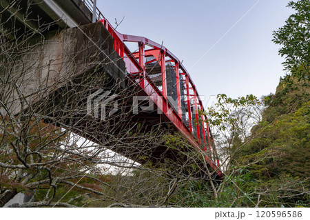 境川大橋（宮崎県都城市）付近の秋景色 120596586