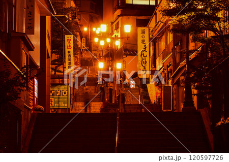 【群馬県】夜の温泉街、雰囲気【伊香保温泉】 120597726