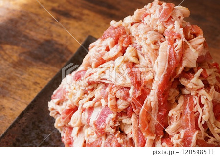 国産豚肉切り落とし 120598511