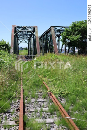 旧留萌駅近くにある廃線となった第十留萌橋梁跡 120599261